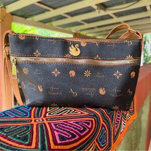 Gloria Vanderbilt Monogram Shoulder Bag Brown Logo Purse Zip Top